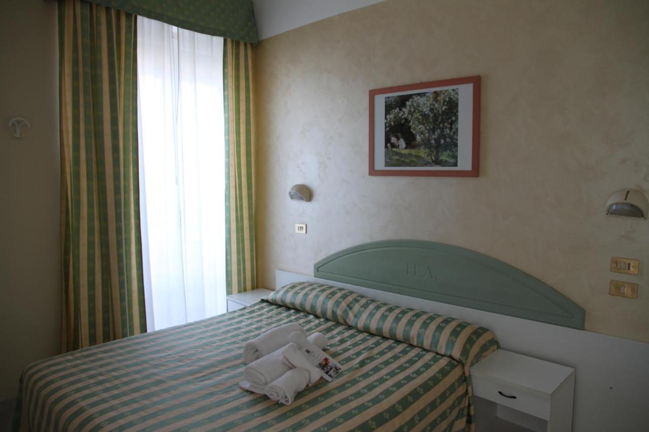 Hotel Adriatica Sul Mare Rimini Extérieur photo